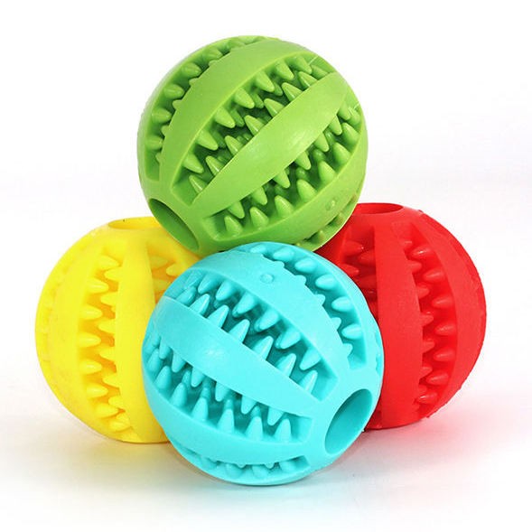 Spherical pet toy